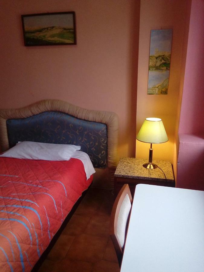 Star One Hotel Milano Eksteriør billede